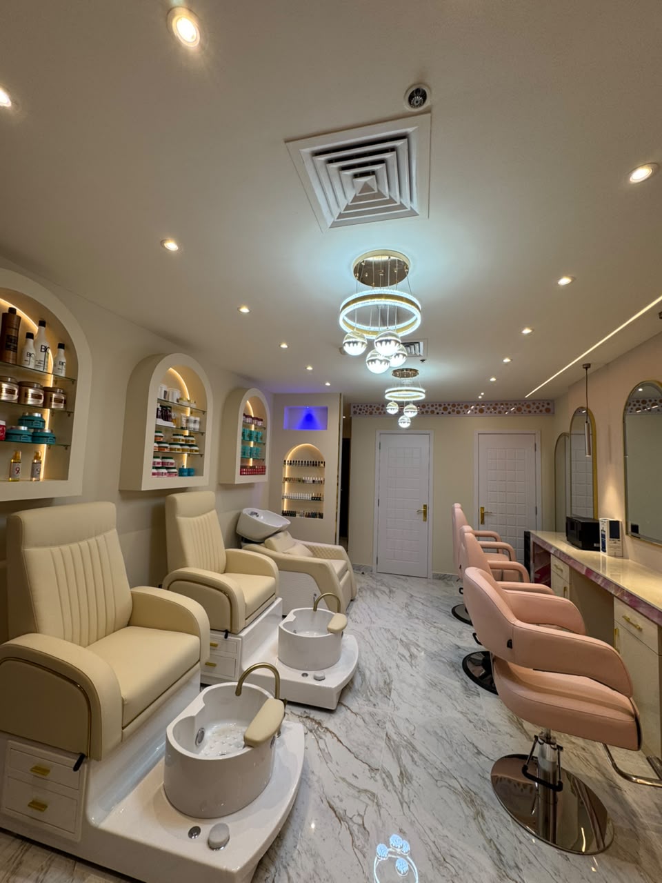 Rare Beauty Lounge treatment room